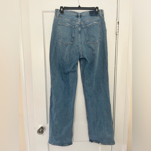 Abercrombie & Fitch: The 90s Relaxed Jean (Curve Love) - Picture 2 of 5